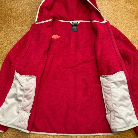The North Face Womens size M Fleece Jacket Full Zip Fuzzy Hoodie Outdoor Magenta - Picture 5 of 6